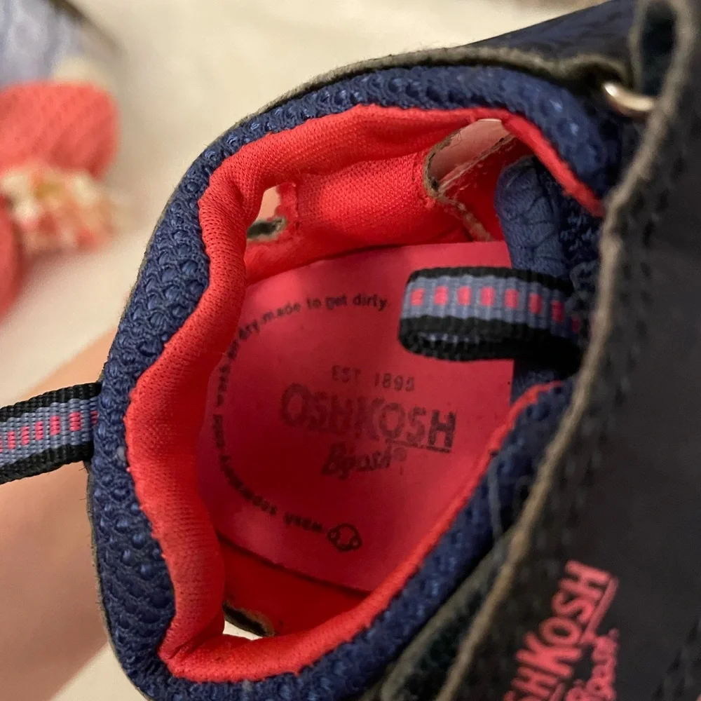 Oshkosh Girl’s Sandals